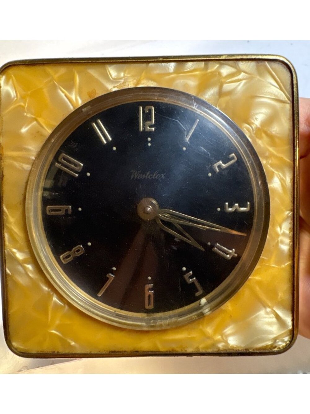 Westclox Scotland Alarm Clock With Marbled Yellow Case & Black Dial Wind Up 3.5" - Picture 2 of 10